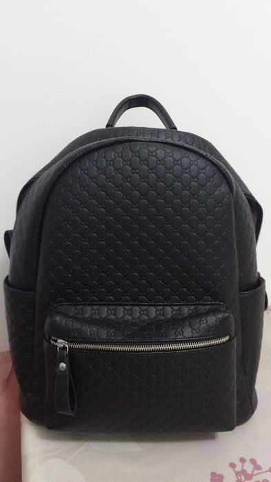 Рюкзак черный для учебы