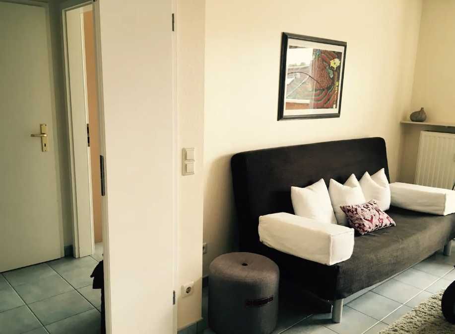 Дава се под наем Двустаен апартамент в Пловдив, Каменица 1 - 40 кв.м за 132.6 € - Снимка #1