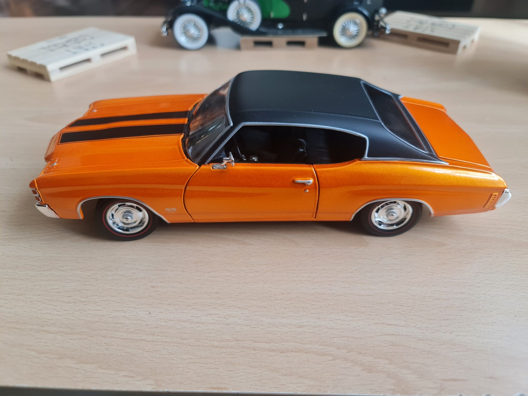 Vand macheta Chevrolet Chevelle 1971 scara 1/18 Maisto impecabila