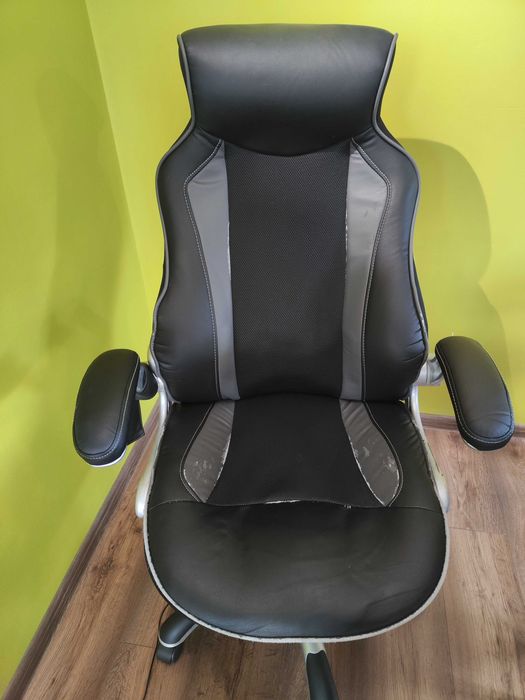 Офис стол с функция масаж