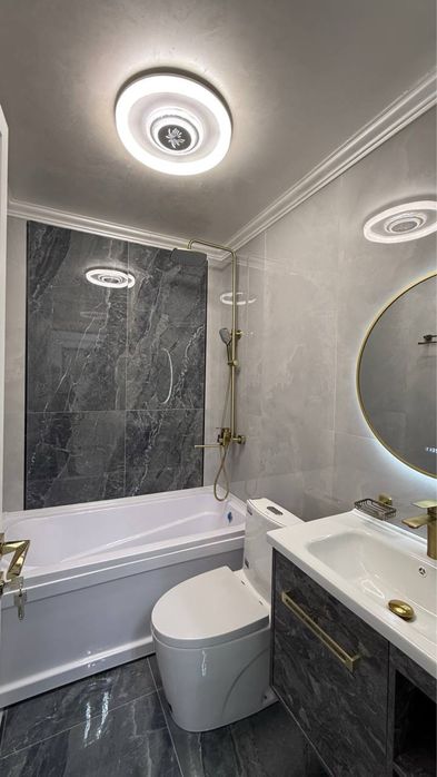 Продается 2 ком. Квартира на 2 этаже площадью 60 кв.м. В Багишамале