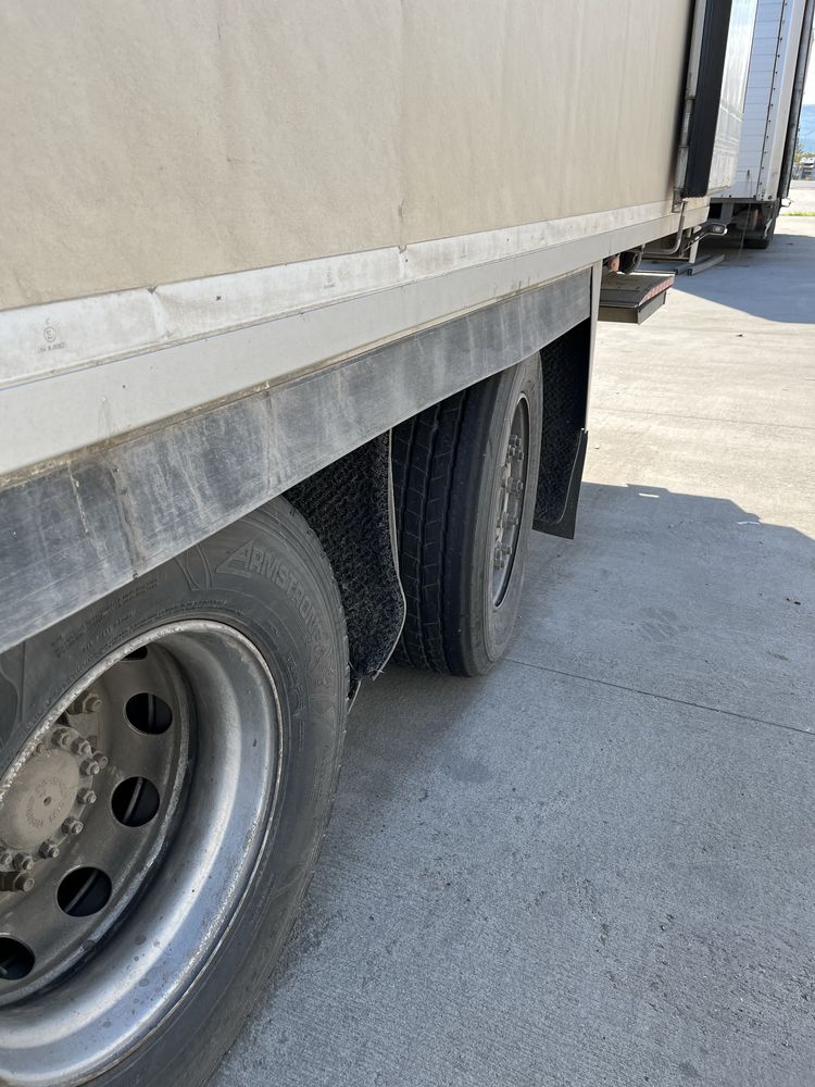 Vand camion volvo 420 FM