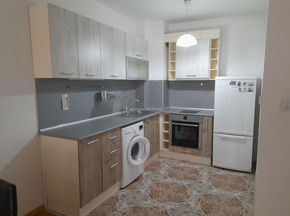 Дава се под наем Тристаен апартамент в Пловдив, Тракия - 100 кв.м за 450 € - Снимка #3