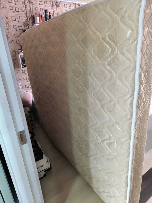 ПОДАРЯВАМ Матрак с вградена подматрачна рамка 164/200