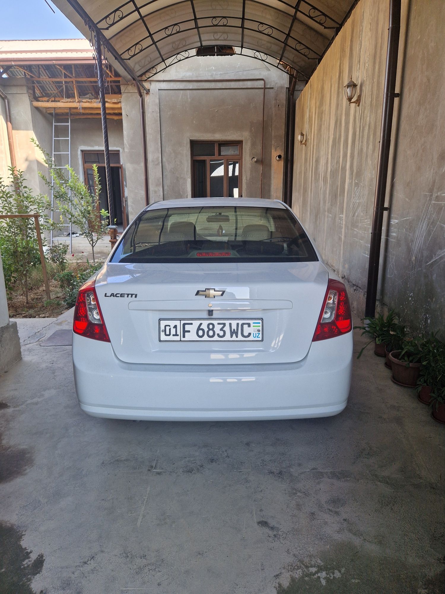 2020 - yil . Probeg  60.000 kraska toza . Kamera star stop 906 megicar