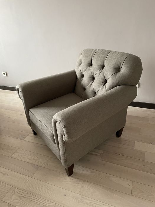 Продам кресло широкое