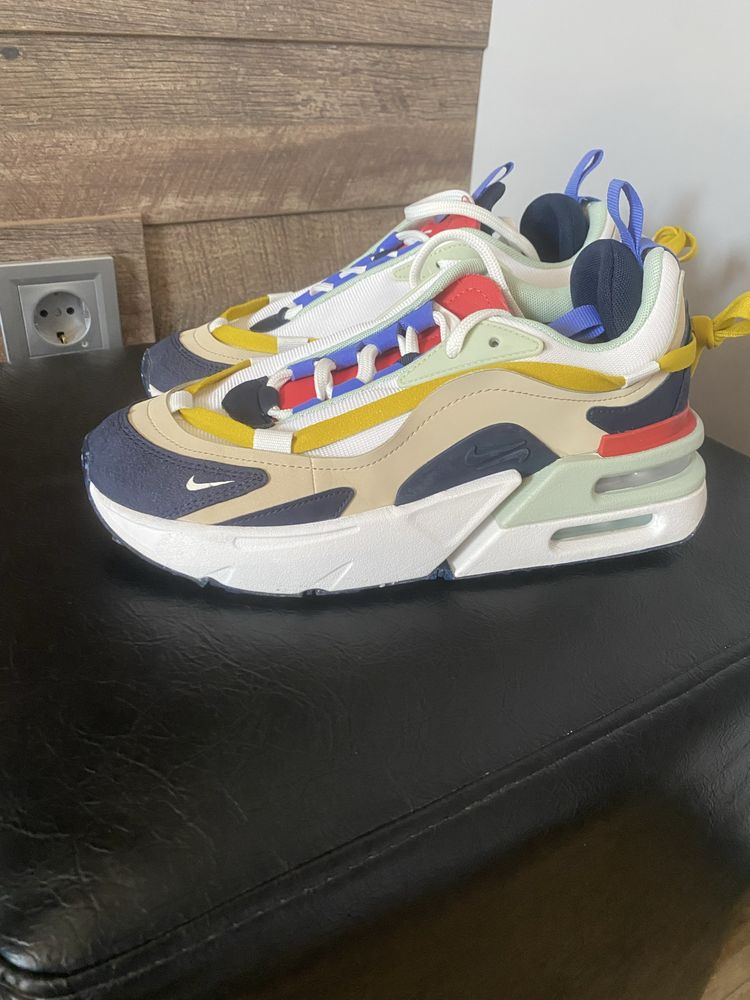 Nike air max Furyosa размер 39 отговарят на 38-38,5