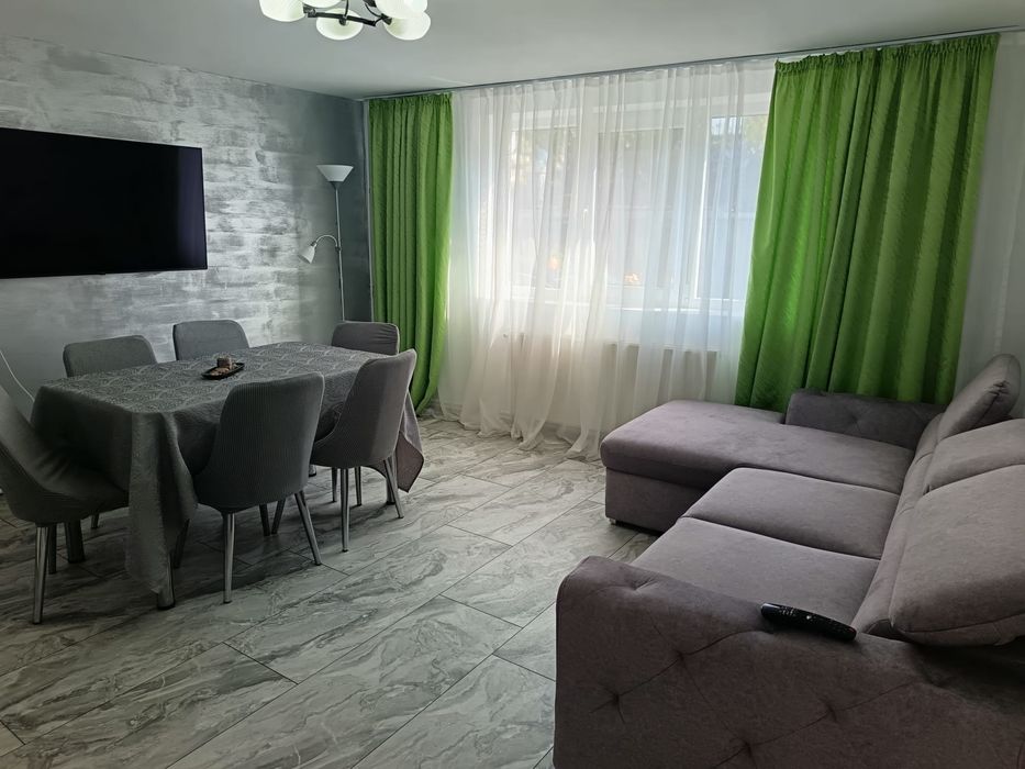 Casă cu etaj, utilată complet