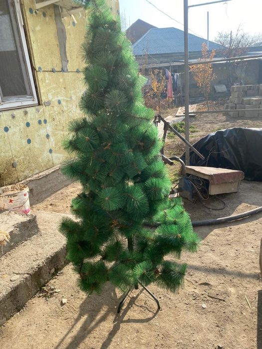 Елка 150 см в хорошем состоянии