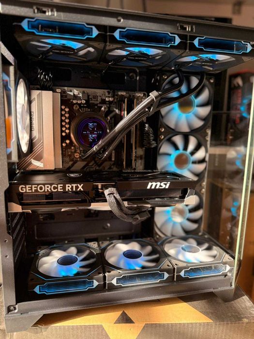 Gaming Pc Ryzen 7 7800X3D,5070Ti,32GB,4TB,Garantie 3 ani, Factura Tva!