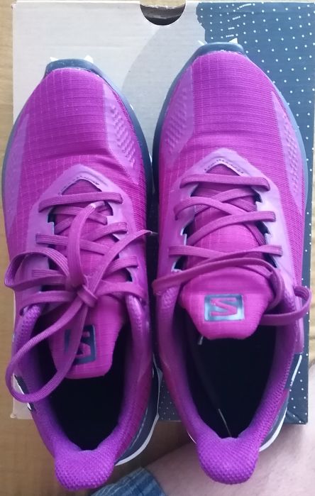 Adidași pentru alergare montană