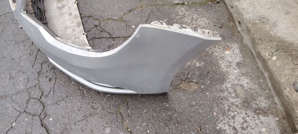 Bara fata Skoda superb 2 facelift 2014-2015