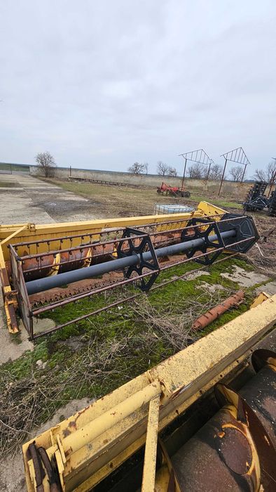 Combină de recoltat cereale New Holland TC56