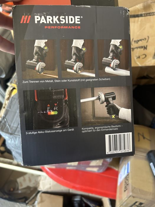 Autofiletanta cu percutie 12v si impact si cadou o trusa de burghie