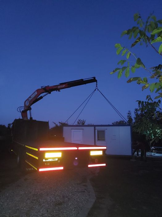 Servicii transport, camion macara-platforma utilaje grele, camioane.