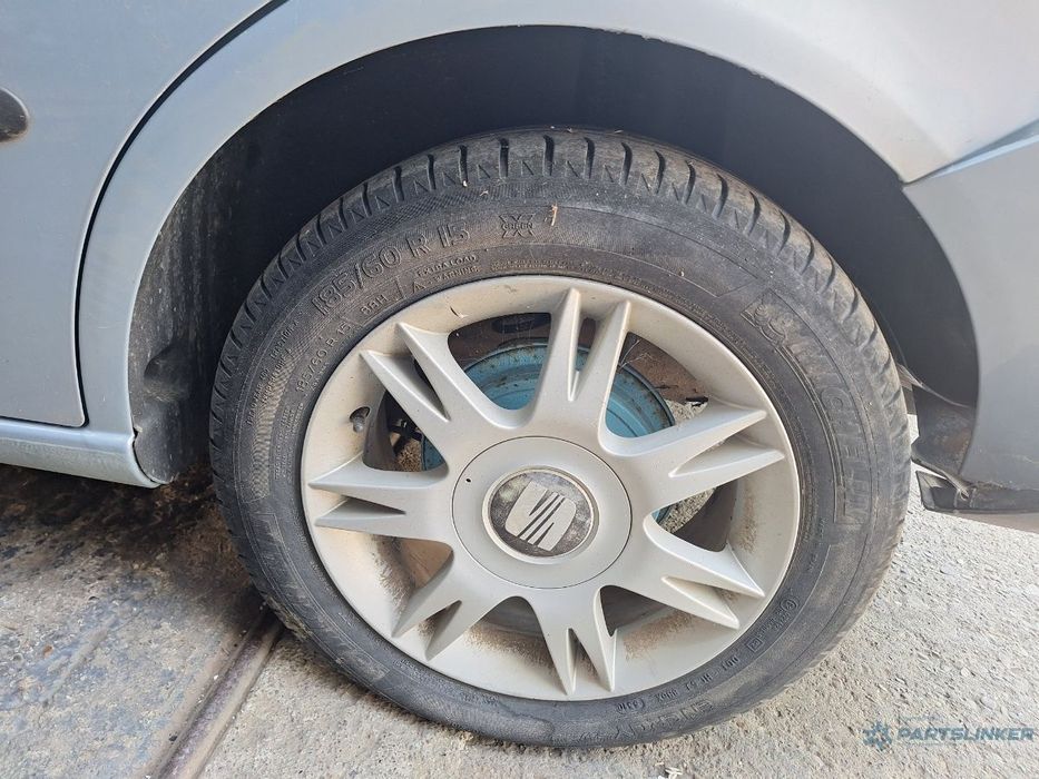 Jante din aliaj 5x100 cu cauciucuri 185/60 R15 SEAT CORDOBA III 6L2 2002 - 2009 6L0601025A