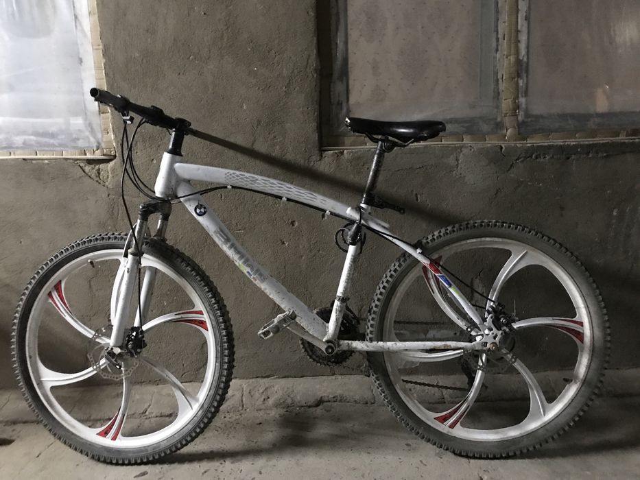 BMW Велик жагдаиы жаксы