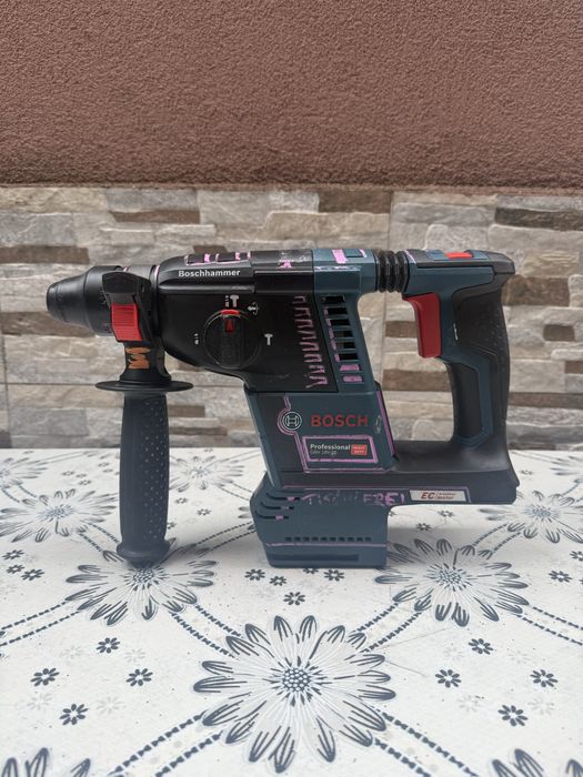 Акумулаторен перфоратор BOSCH GBH 18 V-26 F Solo