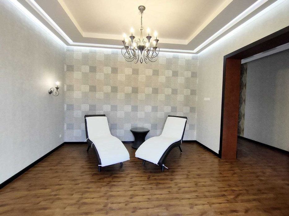 Гостиница Россия сдается дом под офис