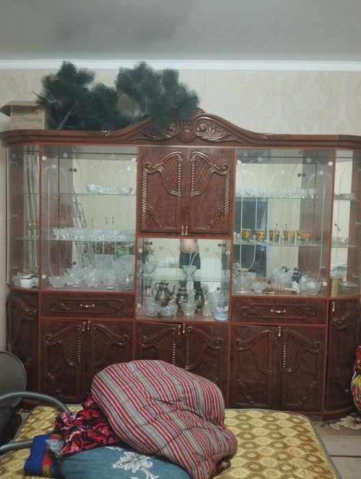 Гарнитур в хорошем состоянии