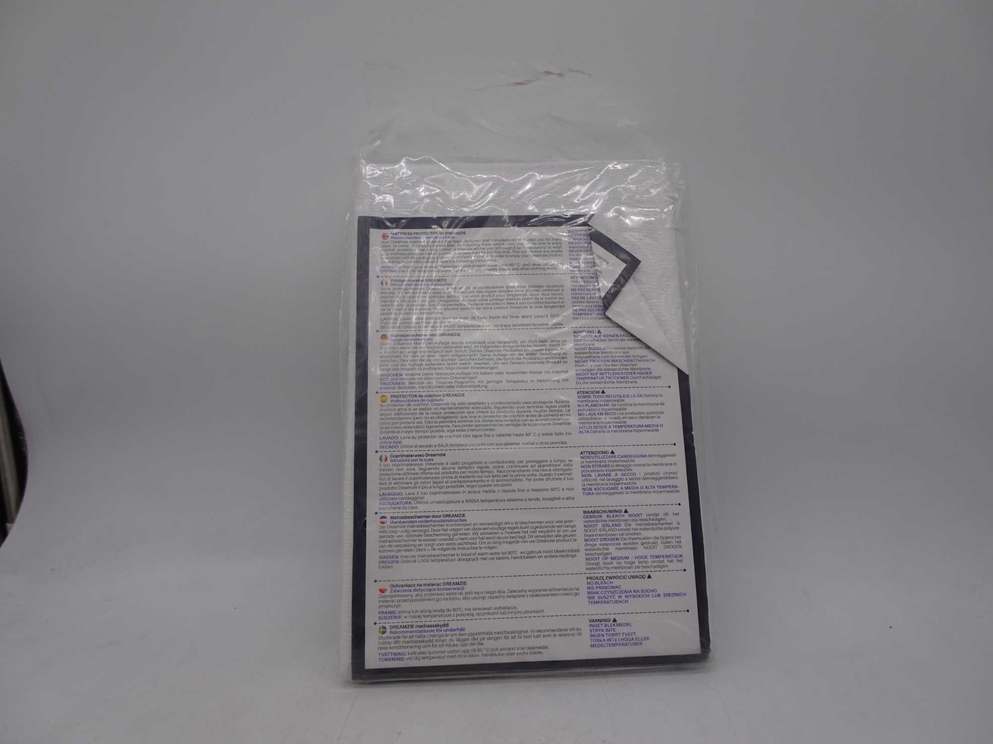 Protecție saltea Dreamzie impermeabilă, albă, dimensiune 160cm x 200cm