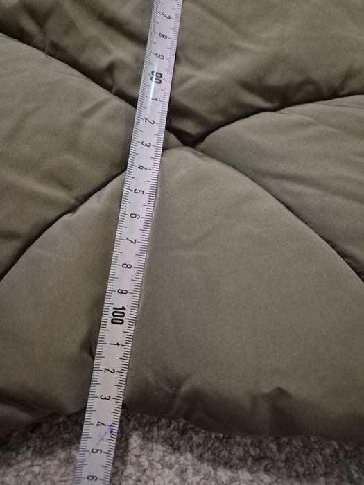 Елеци С размер, но са по големи 50 лв бр.