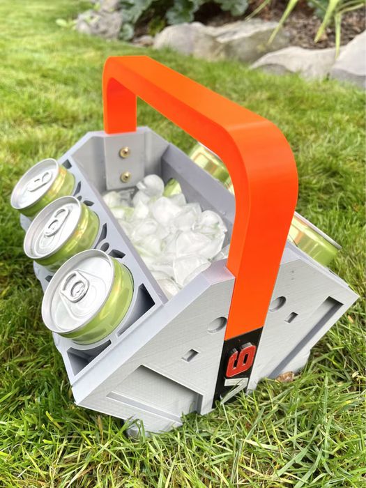 Engine Block Cooler уникален охладител във формата на двигател V6 и V8