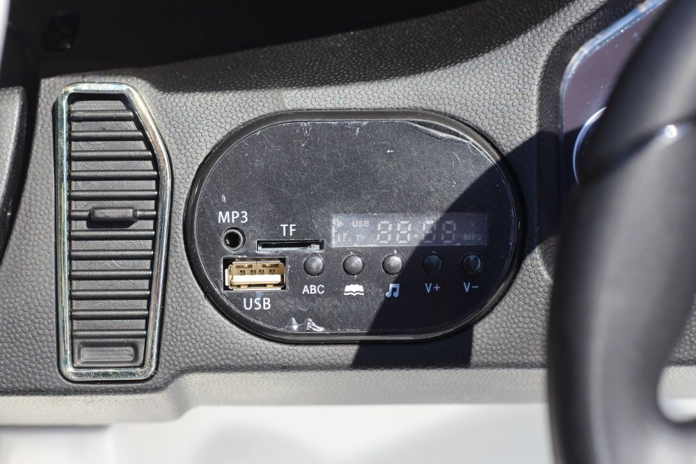 Masinuta electrica pentru 2 copii Porsche Cayenne XXL #White