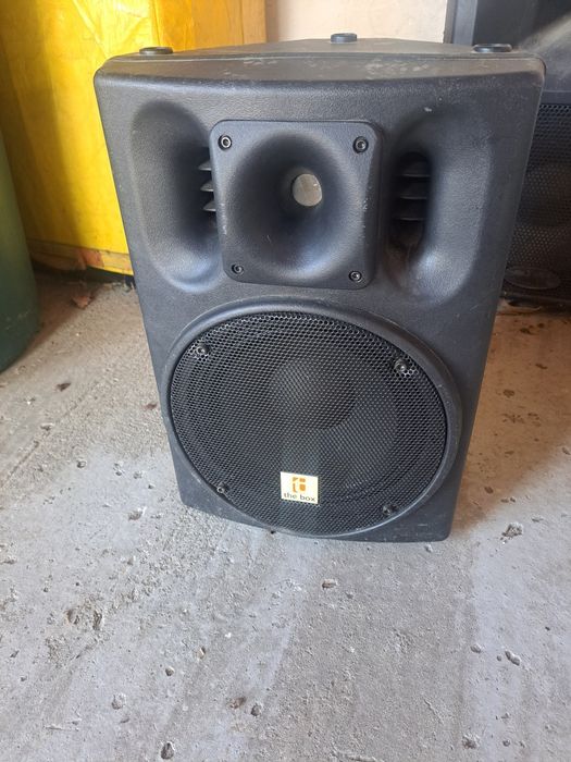 Vand boxa  sau  dau la schimb