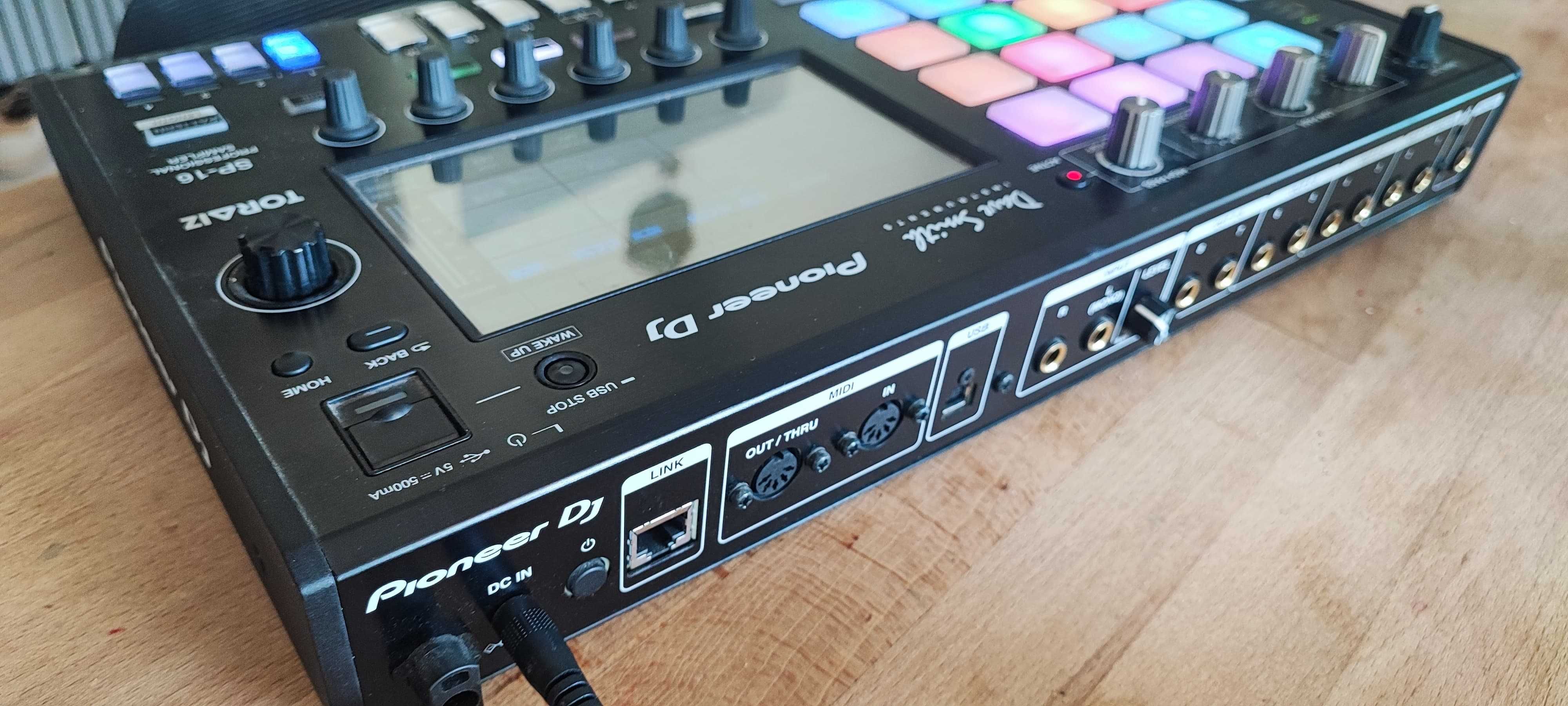 Sampler Pioneer Toraiz SP-16 (DJS-1000)