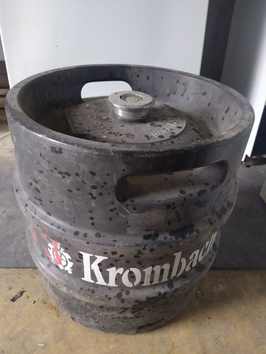 Продам кегу полиуретановая -30л цена 25000