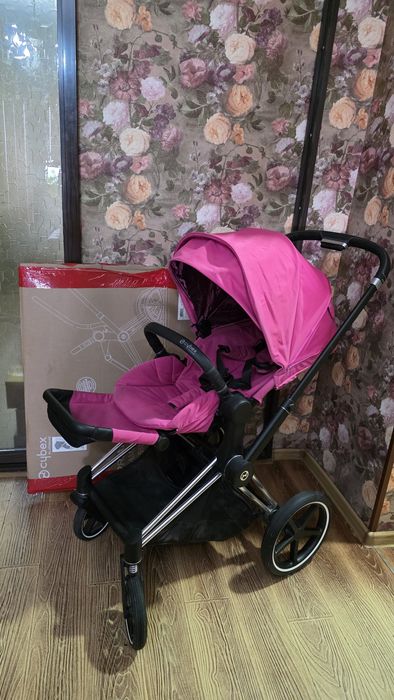 Cybex Priam 3 Platinum в хорошем состоянии коробка документы