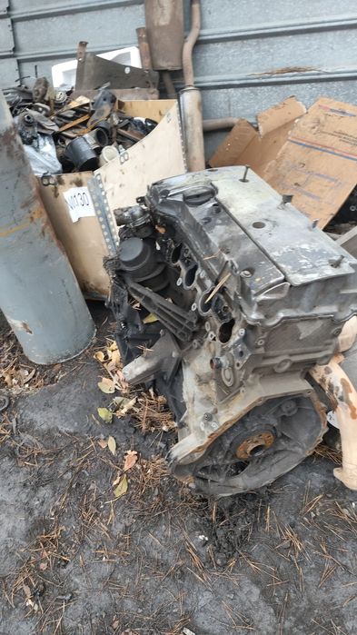 Двигатель М-111 объем 2л