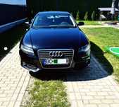 Audi a4 limuzina