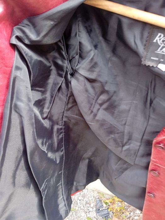 Дамско сако ,естествена кожа .