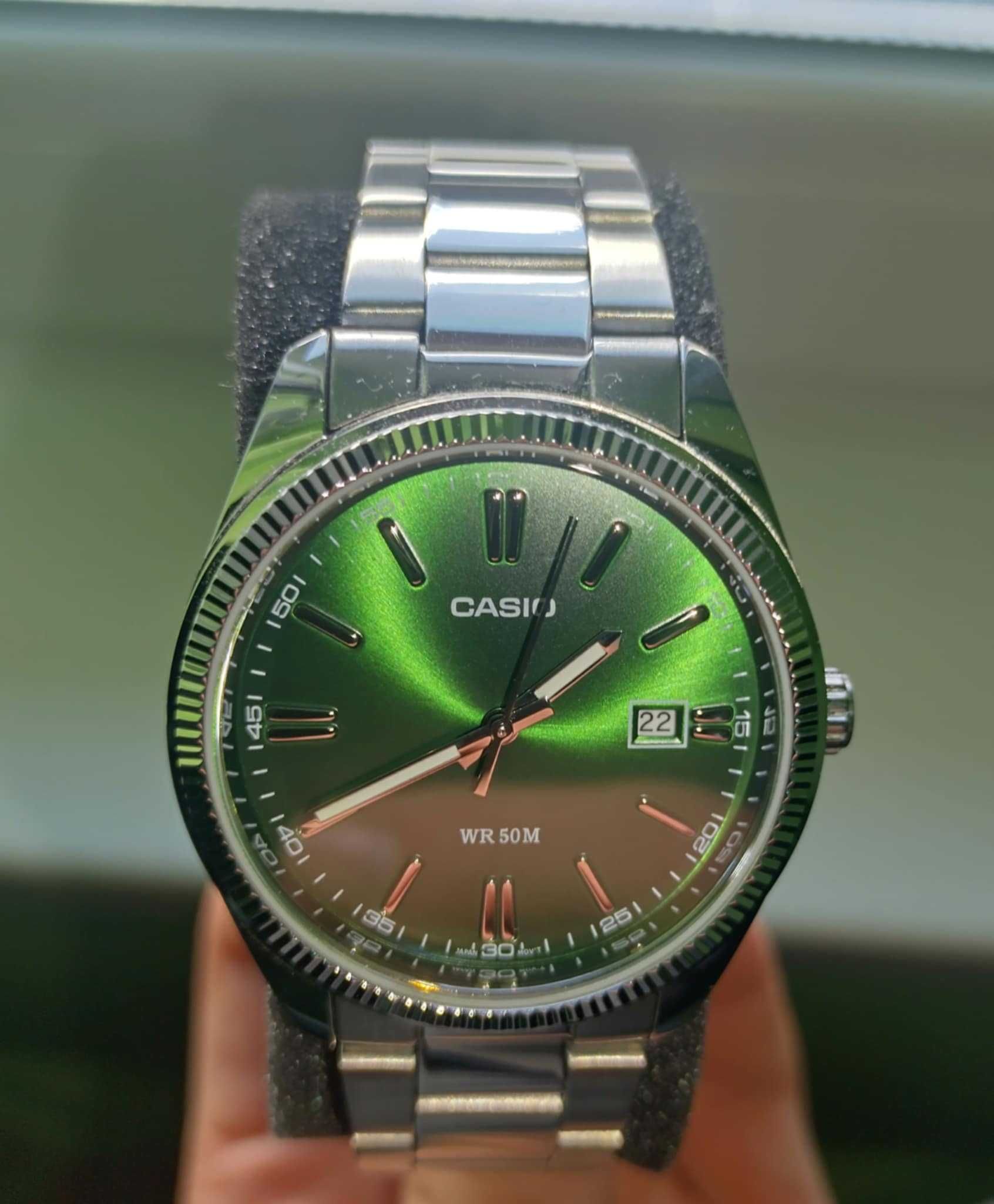 Casio Аналогов часовник