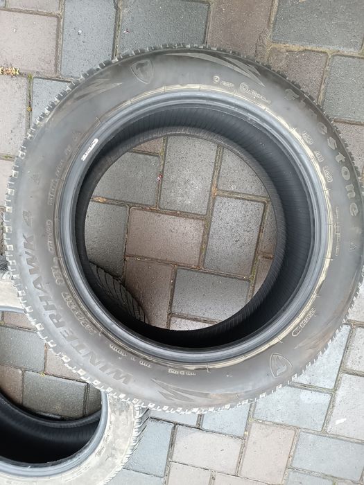 Firestone 215 55 17 iarna