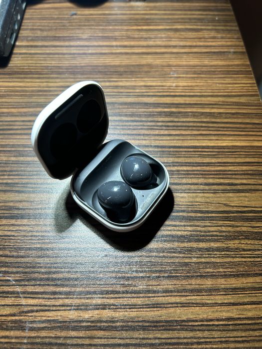 Casti SamsungBuds 2 putin defecte