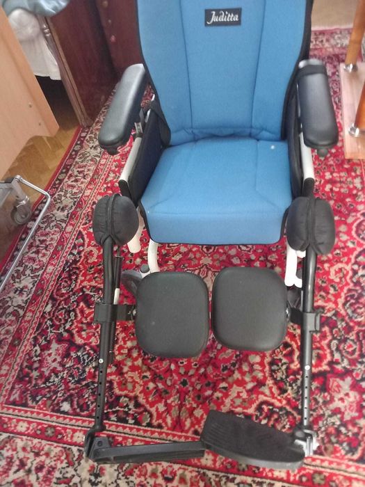 Ocazie, vand scaun persoane dizabilitati