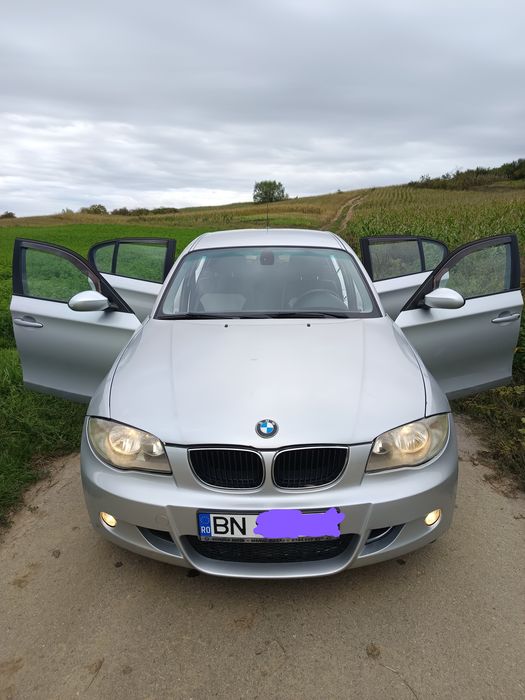 BMW Seria 1, cutie automata