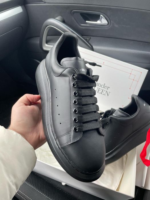 Alexander Mqueen Top