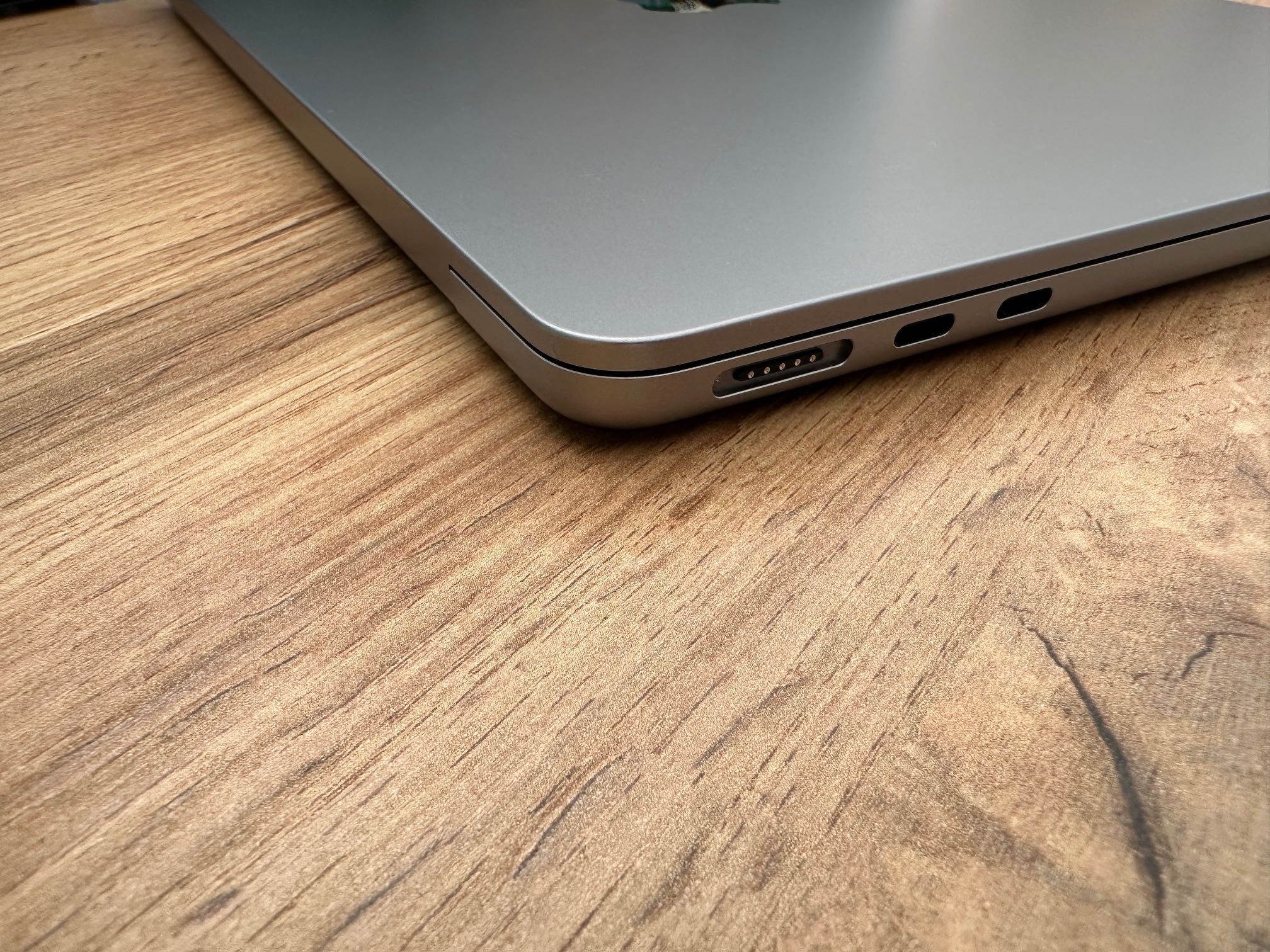 MacBook Air 13" M3 8-CPU/ 8-GPU/ 8RAM/ 256GB SSD/ГАРАНЦИЯ