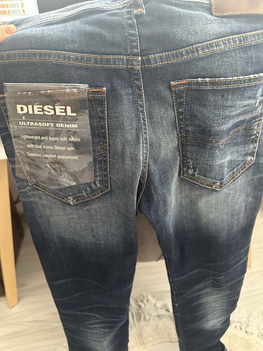 Дънки Diesel Buster Regular Slim Tapered Jeans
