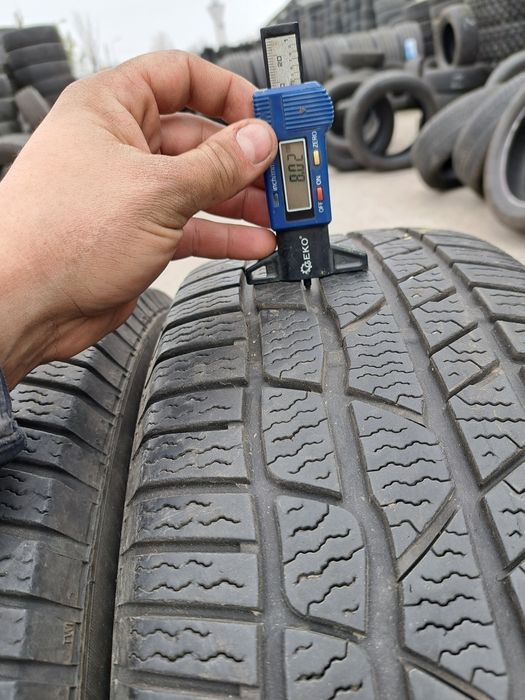 Anvelope de iarna 215-60r17 Continental