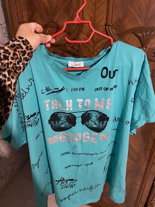 Продается одежды.хорошие . Продается потому что надо денег срочно