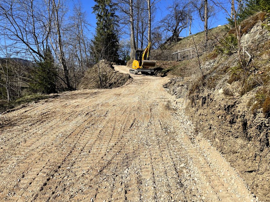 Închiriere Excavator Miniexcavator Escavator Excavatii Terasamente