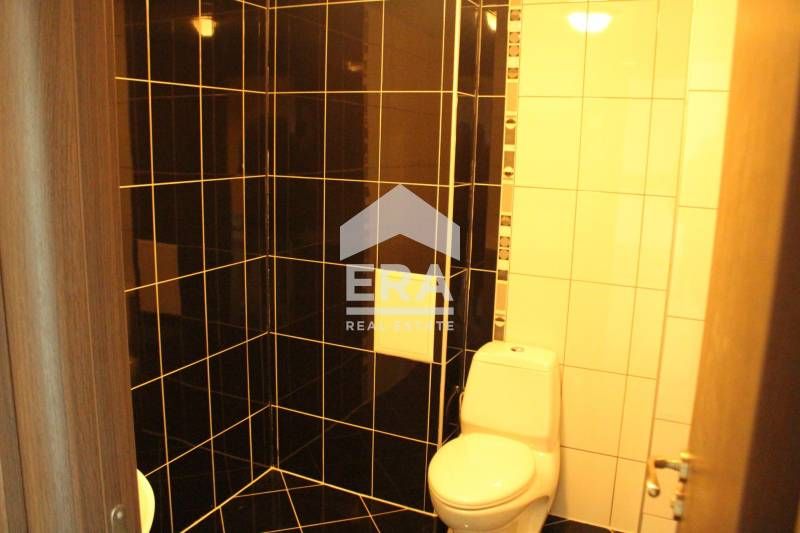 Дава се под наем Склад в Варна, Изгрев - 140 кв.м за 510 € - Снимка #5