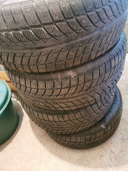 Anvelope de iarna  245/50R18 4 buc