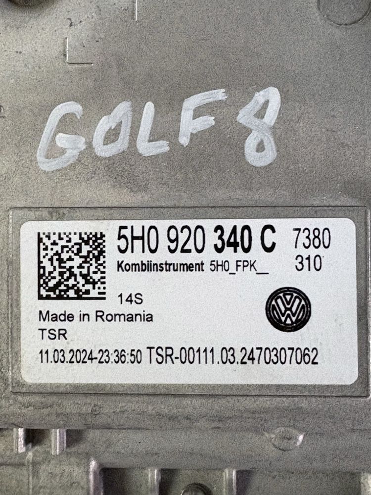 Vw Golf 8 2.0 gti 2024 година Километраж