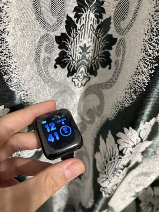 Vând ceasuri SMARTTIME 150